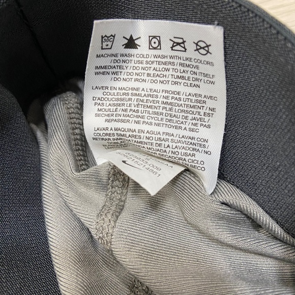 Nike Dri Fit Stay Warm Printed Running Capri Pants Womens Small - Picture 6 of 11